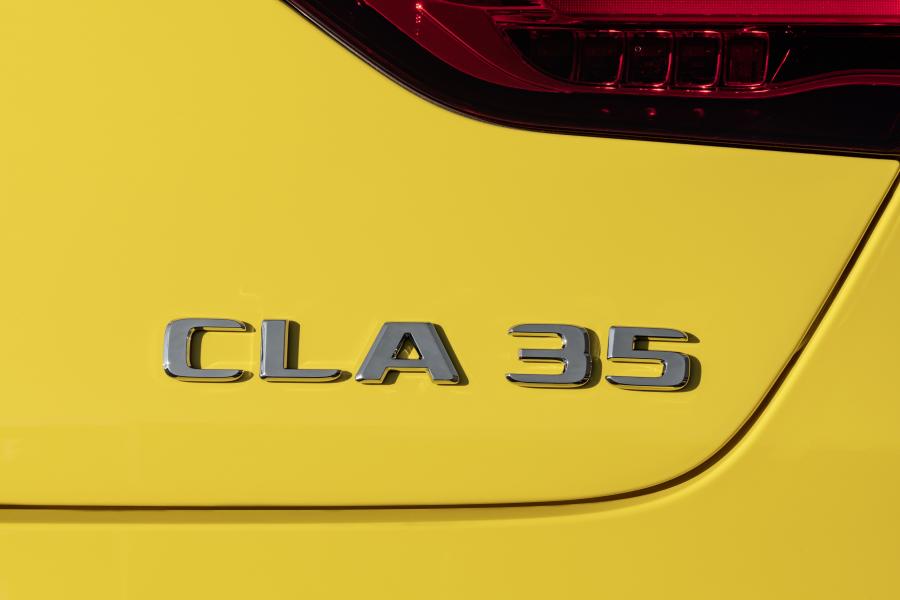 Логотип Mercedes-AMG CLA35 4Matic (C118) 2019 года  (WW) (фото 28 из 34)